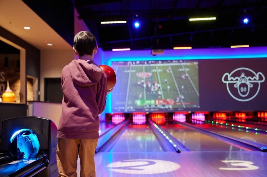 Arcade | Family Fun Center & Bullwinkle's Restaurant - Wilsonville, OR